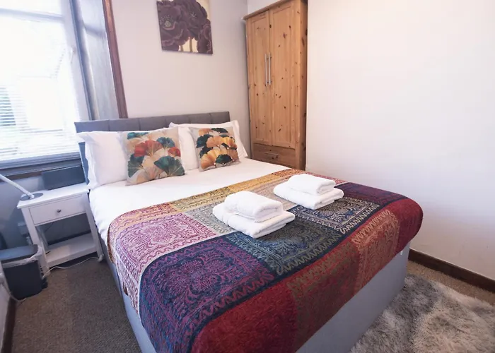 Summit Apartment - Cozy Aberdeen West End Flat Prime Location - Perfect For Short Or Long Stay - 1 Bedroom