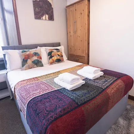 Summit Apartment: Cozy West End Flat in Prime Aberdeen Location Exterior photo