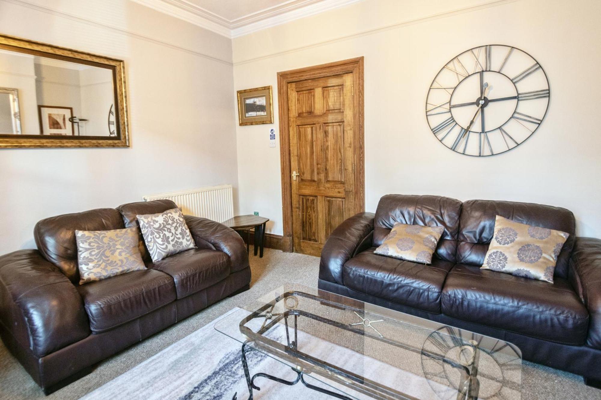Summit - Cozy West End Flat Prime Location - Perfect For Short Or Long - 1 Bedroom