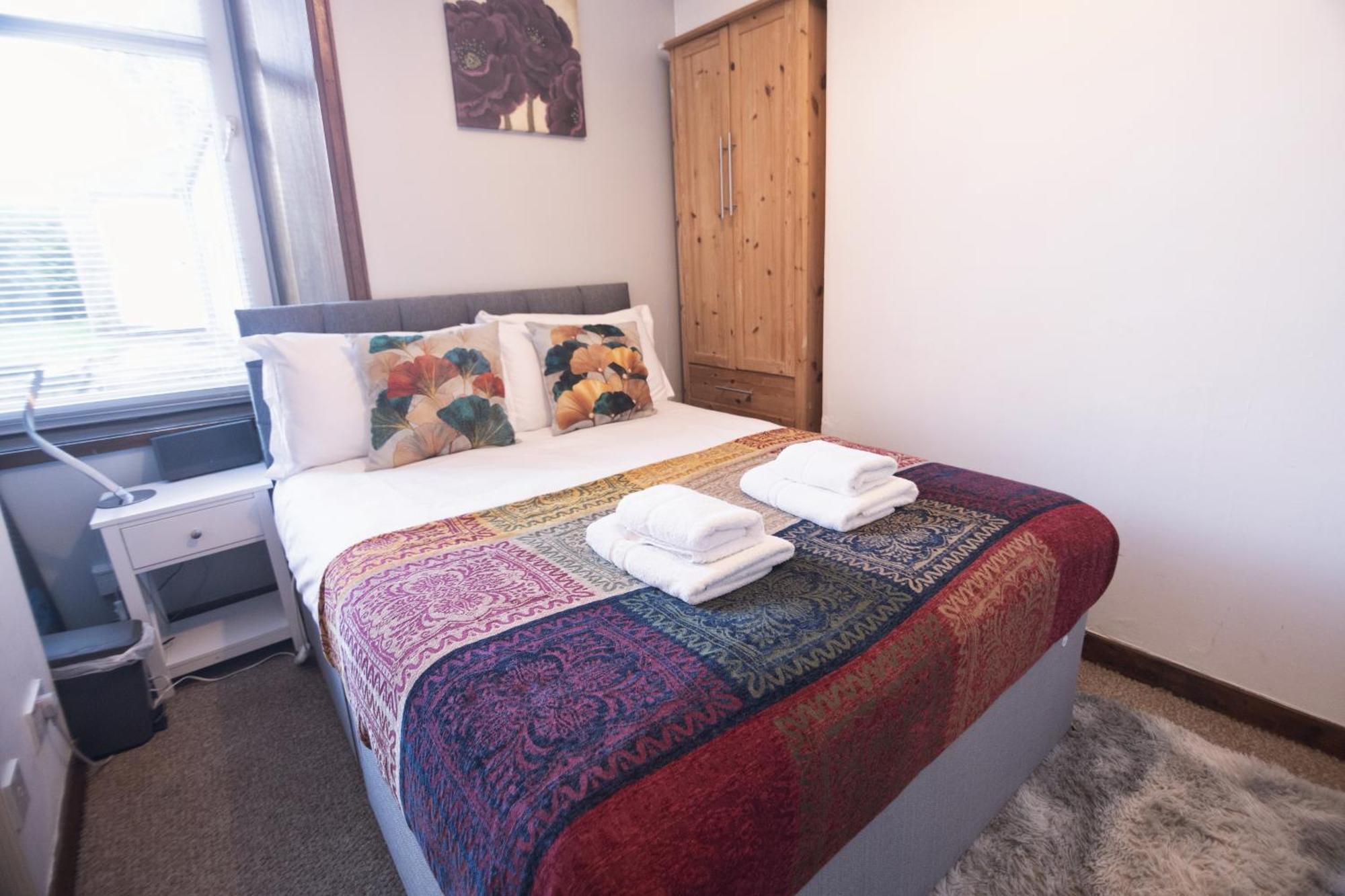 Summit - Cozy West End Flat Prime Location - Perfect For Short Or Long - 1 Bedroom Appartement